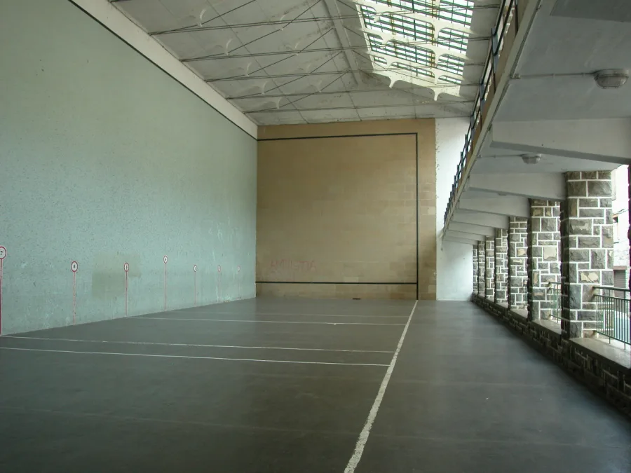 FRONTÓN FRONTÓN